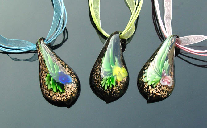 Murano Glass Pendants(Sold in 12 pcs per tray assorted colors)