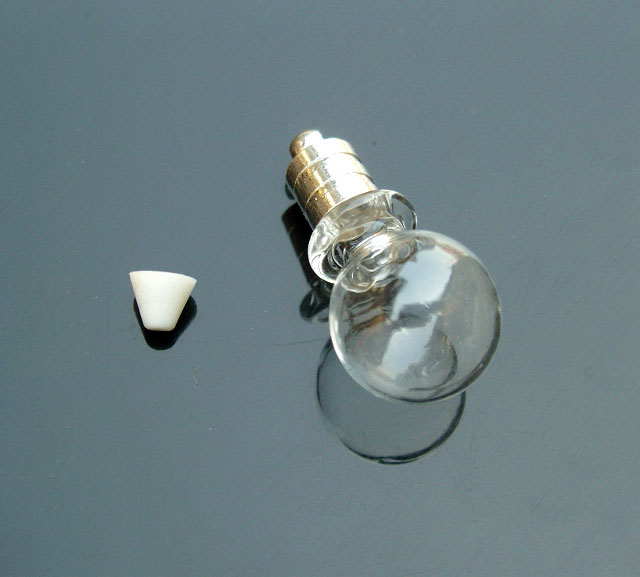 5MM Crystal Ball(Silver-plated metal caps)