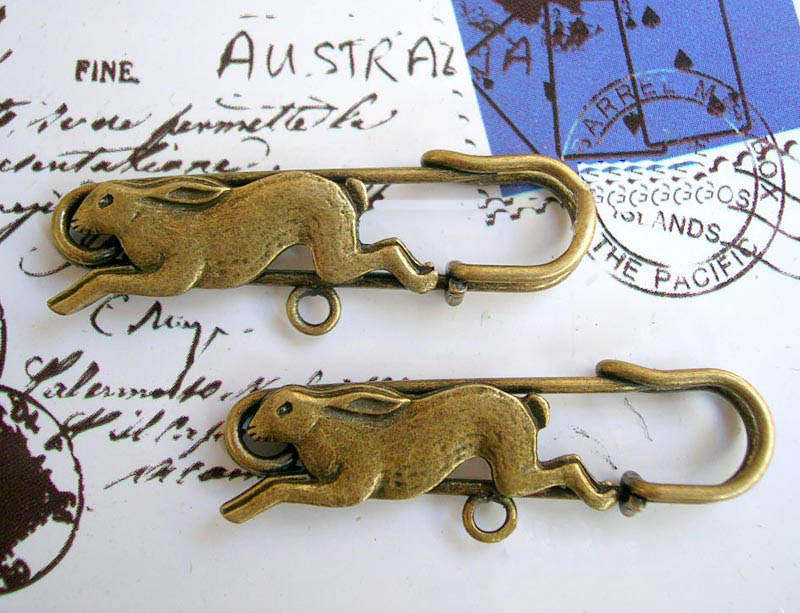 Bronze Rabbit Brooches (40MM length,sold in per package of 50pcs)