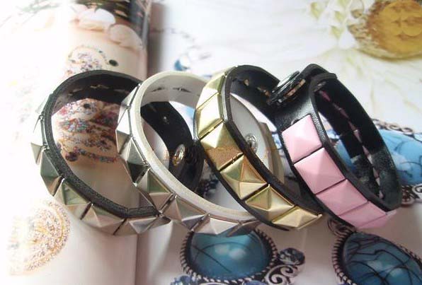 Leather Bracelets(Sold in per package of 80 pcs,assorted colors)