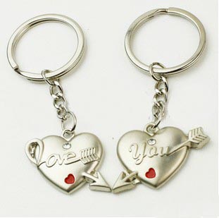 Aolly Lovers Keychain Charms Cupid's Arrow (Sold in per package of 50 pairs)