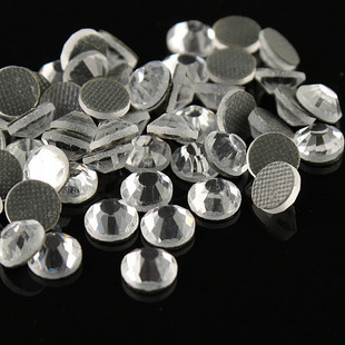 4MM White Flat Bottom Crystal Trade Diamond (Sold in per package of 100pcs)