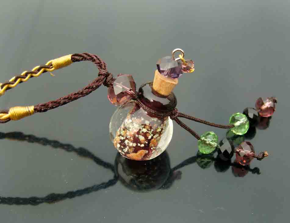 Luminous Murano Glass Perfume Necklace Purple