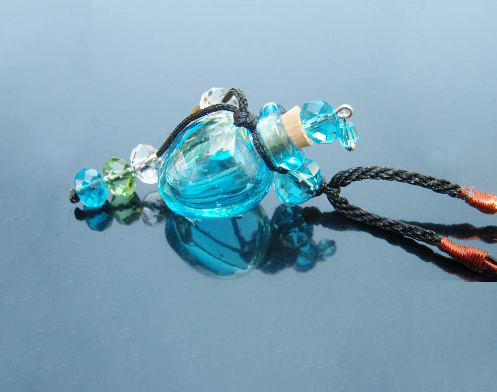 Murano Glass Perfume Necklace Vase Light Blue(with cord)