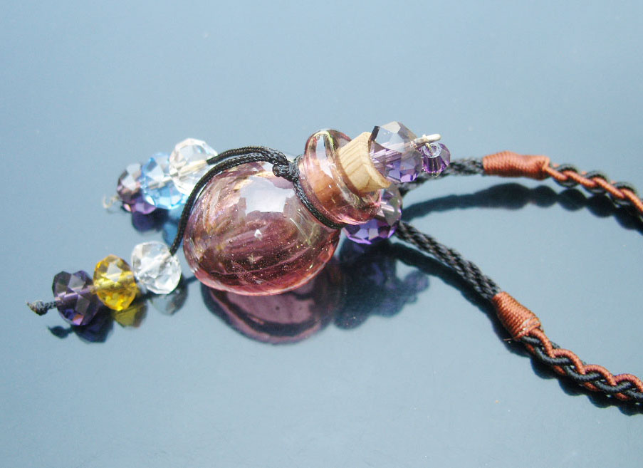 Murano Glass Perfume Necklace Vase Purple (with cord)