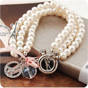 Elegant Pearl Bracelets