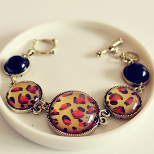 Fashion Vintage Classic Red Leopard Print Bracelets