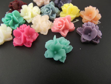 16MM Resin Flower Cluster Cabochons of Assorted Colour HD31