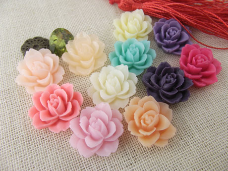 18MM Resin Flower Cabochons of Assorted Colour HD38