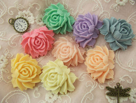 45X35MM Resin Flower Cabochons of Assorted Colors HD59