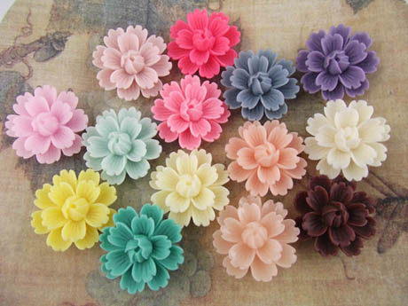 26MM Chrysanthemum Resin Flower Cabochons of Mixed Colors - HD 300