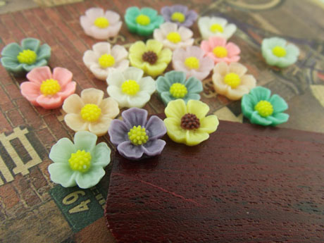 11MM Little Resin Flower Cabochons of Mixed Colors - HS310