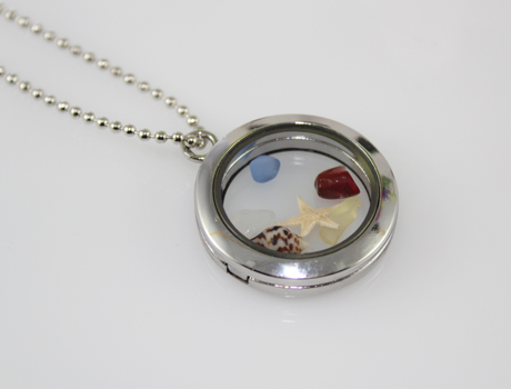 30MM Floating Locket necklace with beach shell/seastar/sand inside