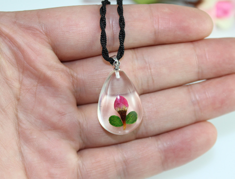 24X17MM Real Flower Resin Necklace 