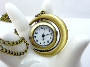 Moon Pocket Watch With Metal Chain(30x35MM,Bronze-plated color)