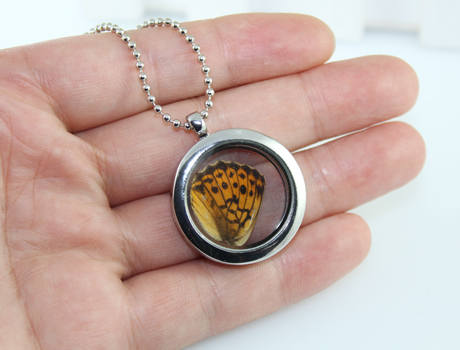 30MM Floating Glass Locket necklace with real butterfly wings inside