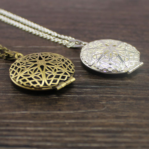 27MM Round Diffuser Locket Necklace