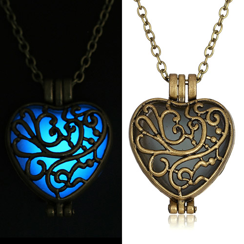 30x30MM Heart Locket Glowing in Dark Necklace