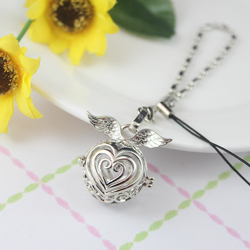 27x29MM Angle Heart Diffuser Locket Cellphone charm