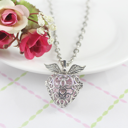 31X22MM Heart Wing Diffuser Locket  Necklace